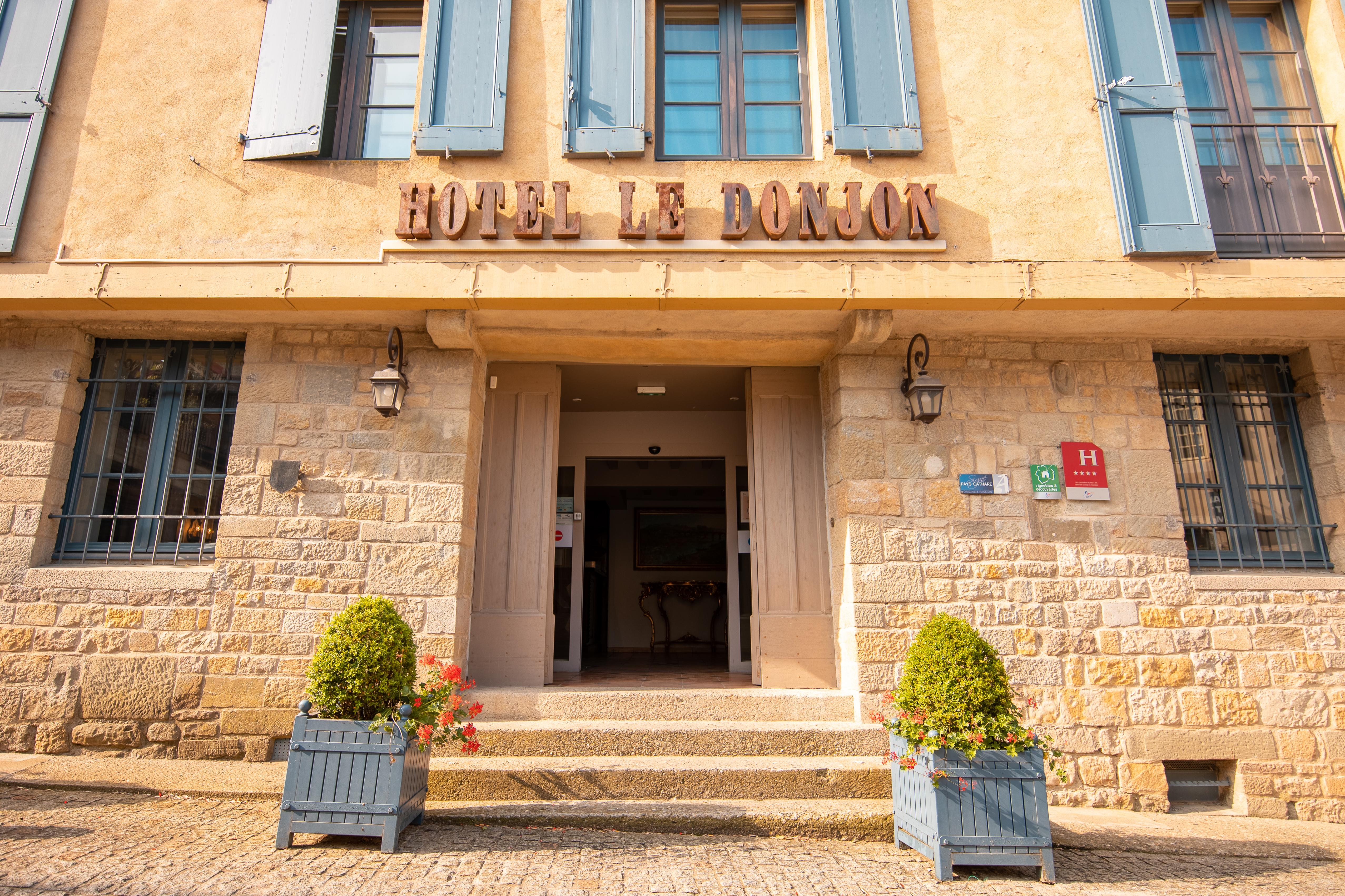 Hotel Le Donjon - Coeur De La Cite Medievale Carcassonne Zewnętrze zdjęcie